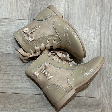 CAMEL BOOTS
