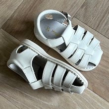 WHITE SANDALS