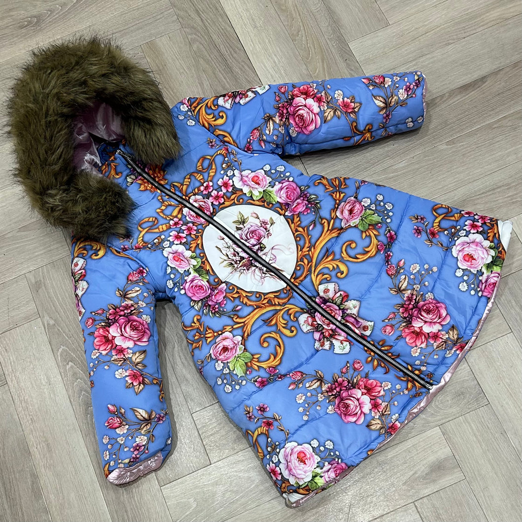 EXCLUSIVE COAT