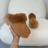 CHLOE CAMEL