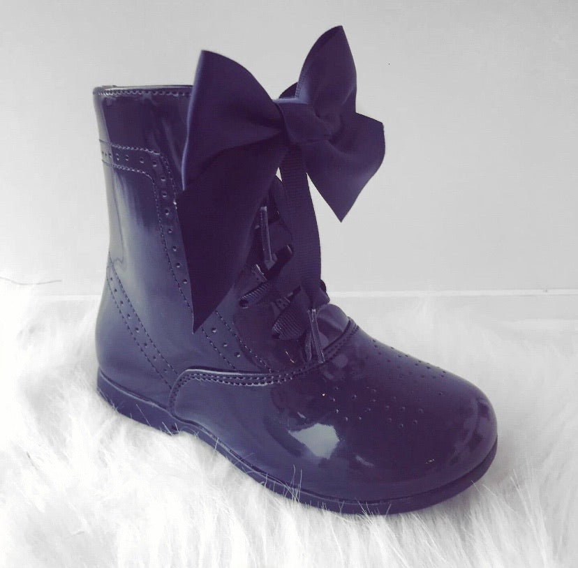 NAVY LEATHER BOW BOOTS
